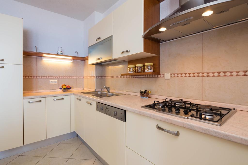 Luxury Residence Omiš Екстериор снимка