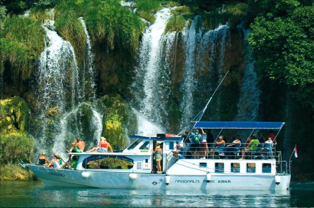 Luxury Residence Omiš Екстериор снимка